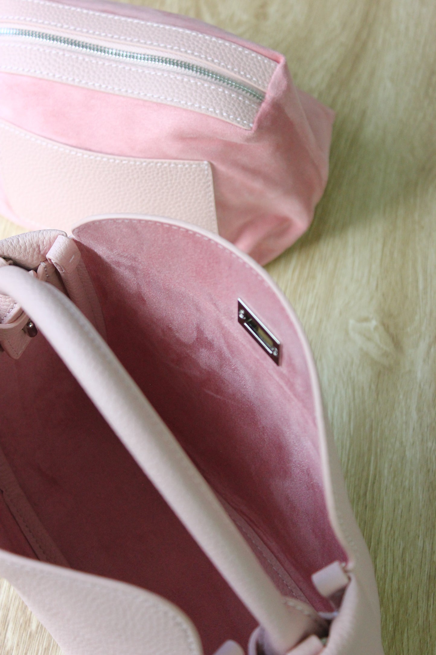 Holly Genuine Leather Bag in Pink