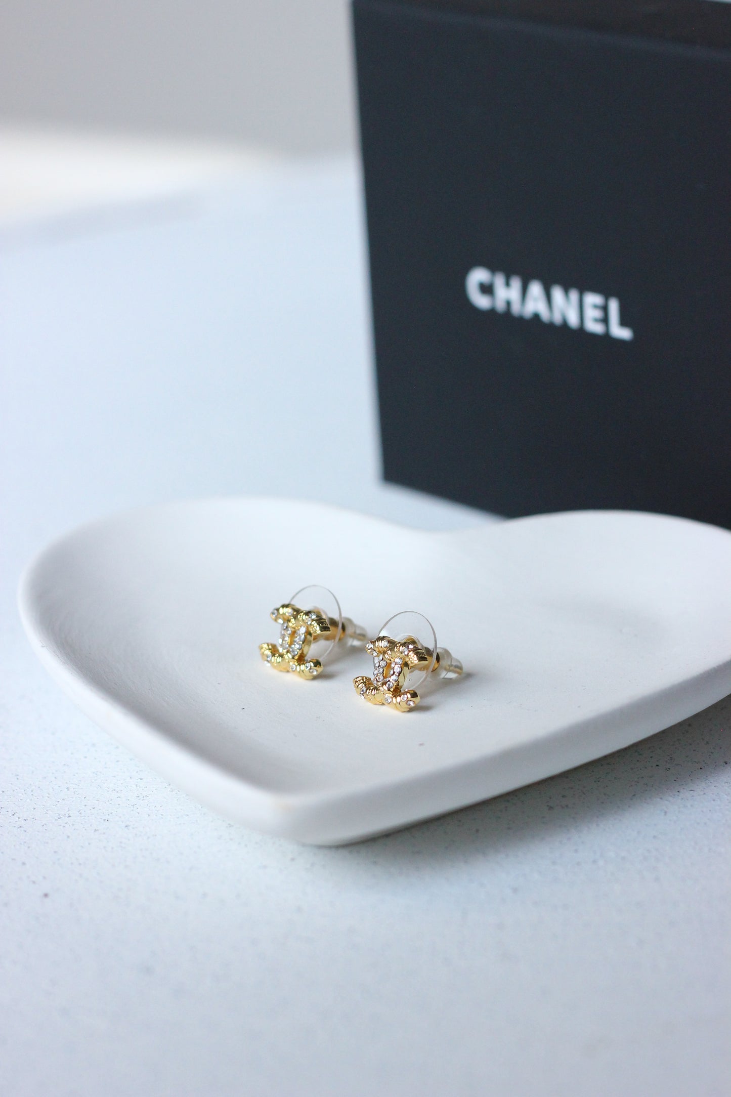 Classic CC Earrings in Gold Vermeil