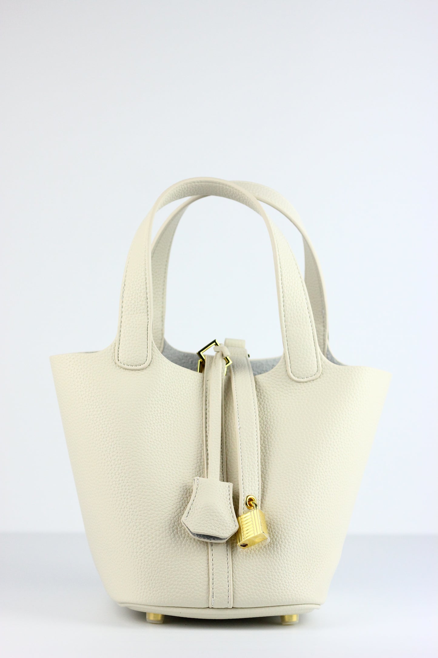 Gabrielle Bucket Bag in Rice White