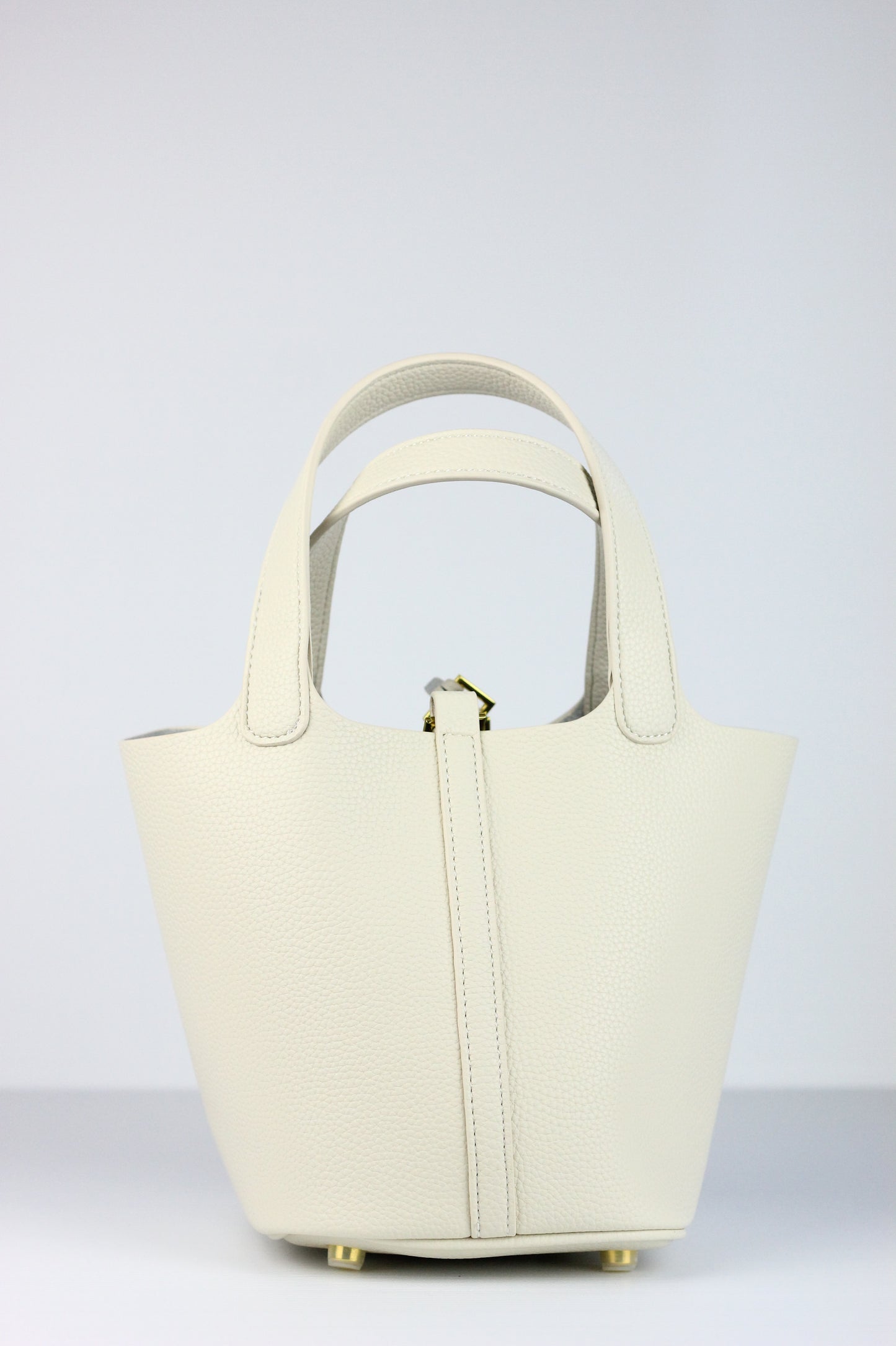 Gabrielle Bucket Bag in Rice White