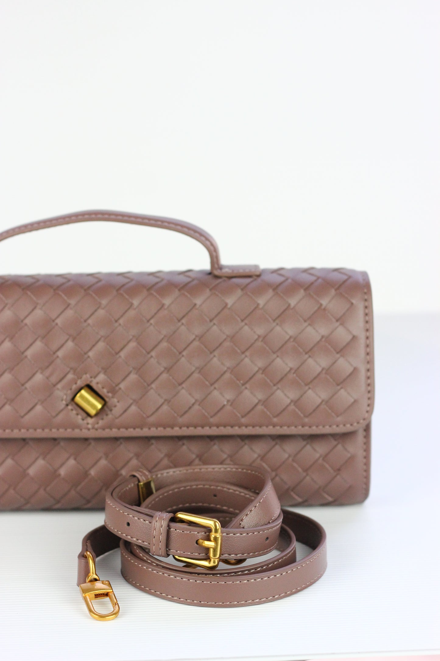 BEATRICE Weaved Clutch Bag in Greyish Brown