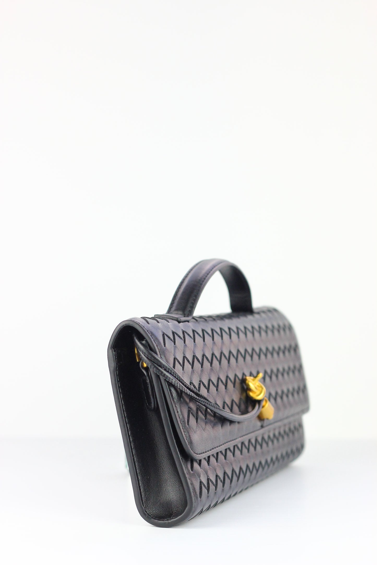 BEATRICE Weaved Clutch in Black