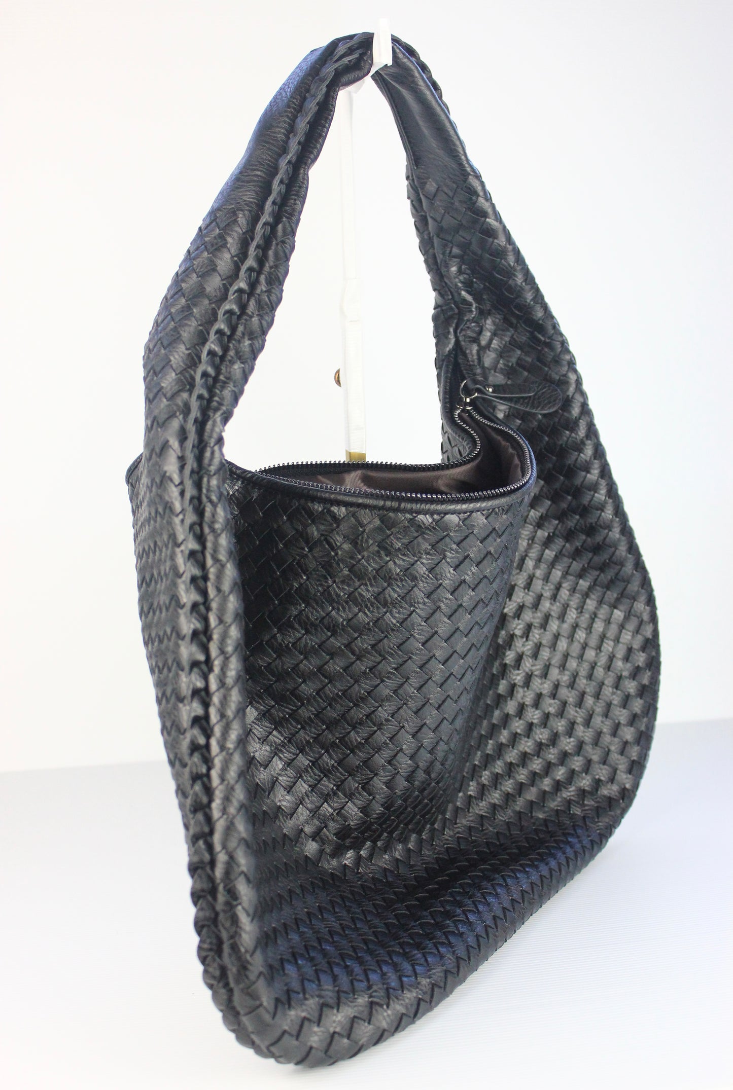 Hannah Weaved Hobo Bag in Black