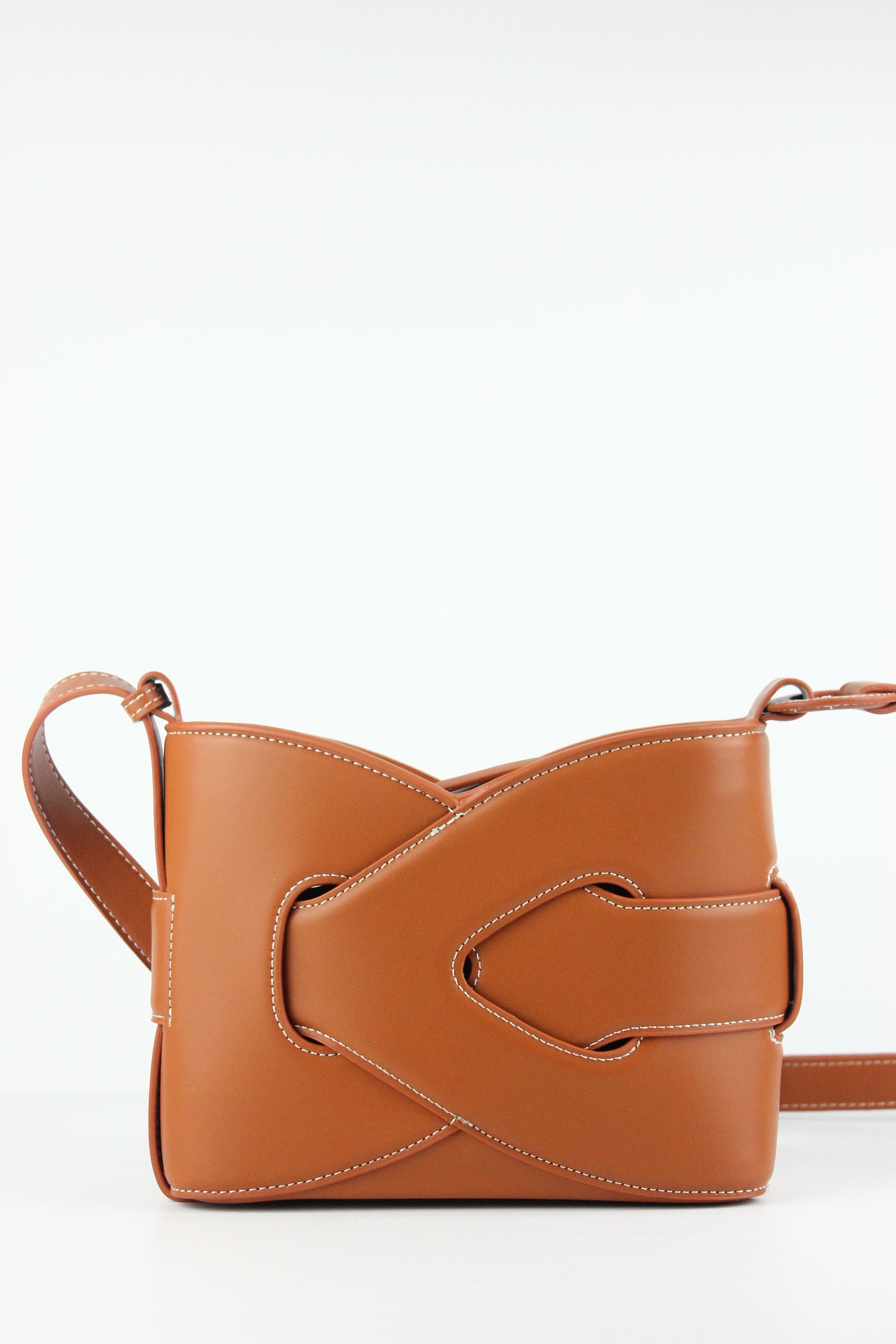 Maci Genuine Cowhide Leather Bucket Bag in Camel