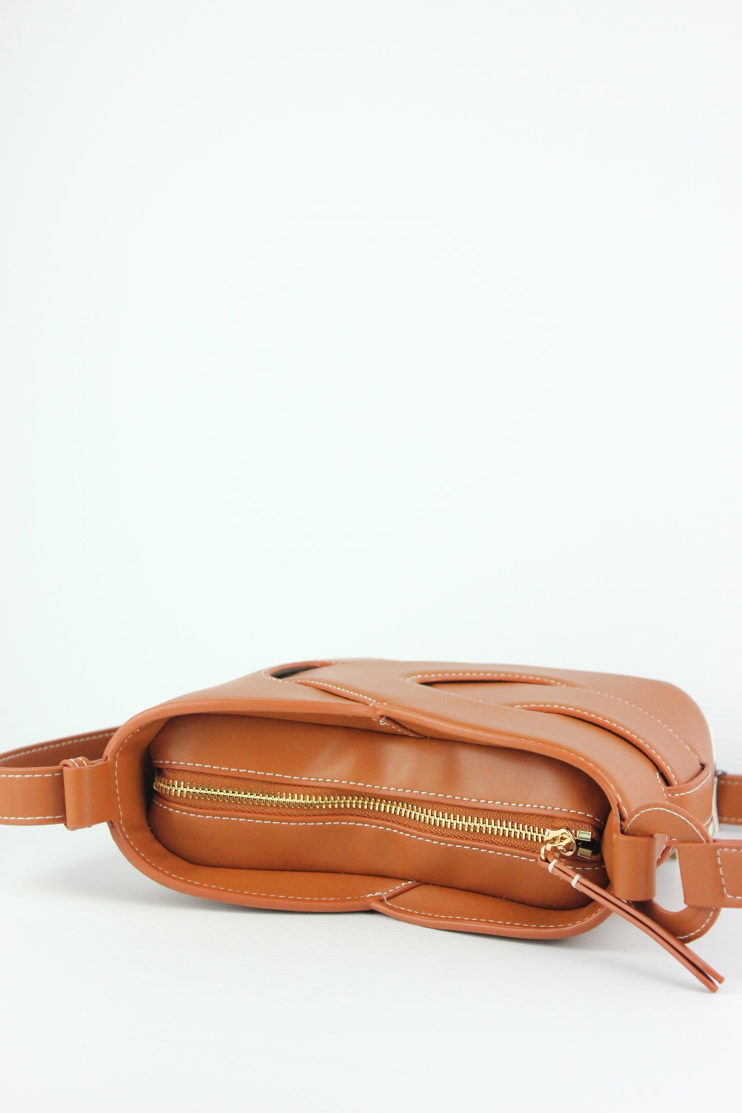 Maci Genuine Cowhide Leather Bucket Bag in Camel