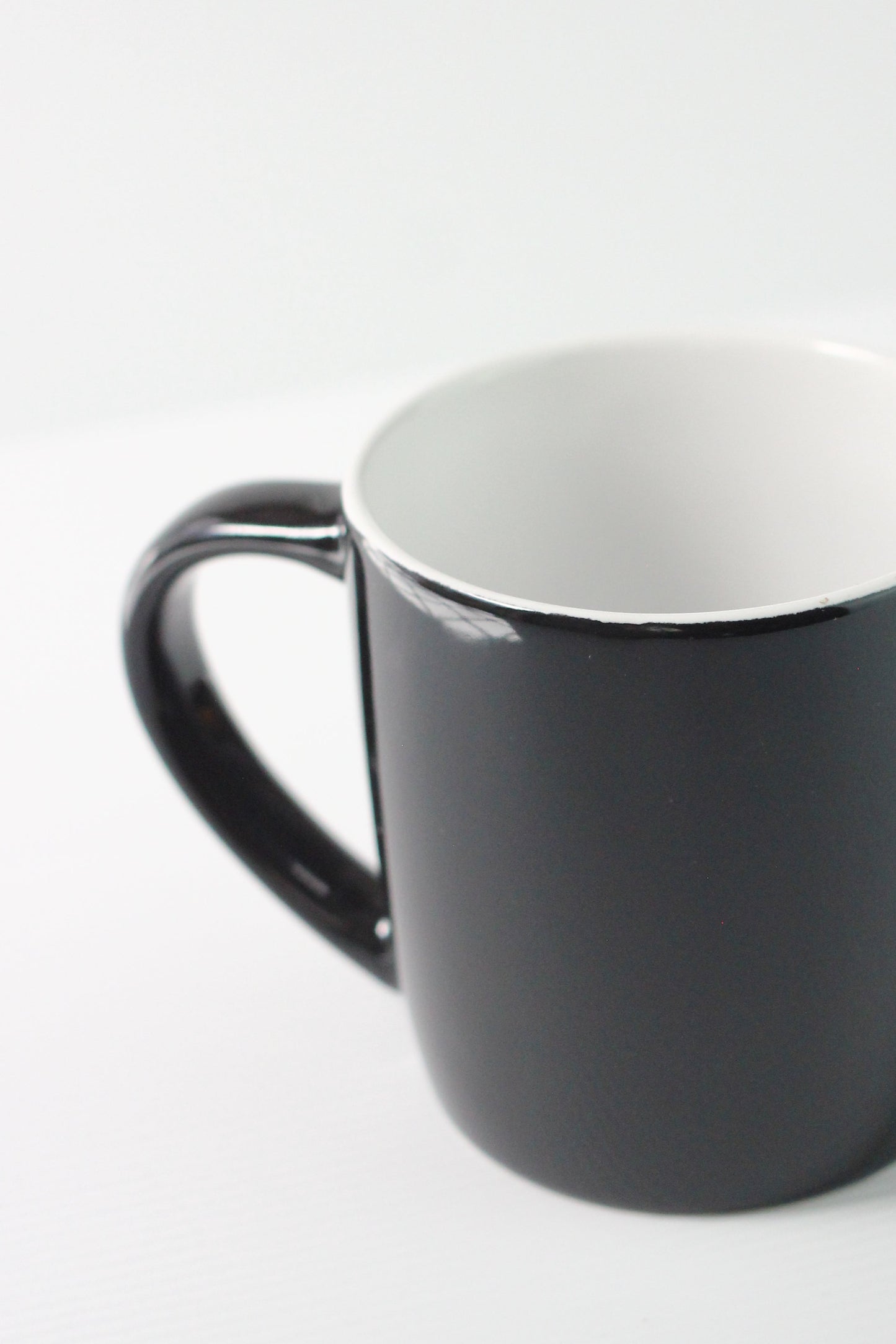 Personalised Mug Gift Set 350ML– Black/White