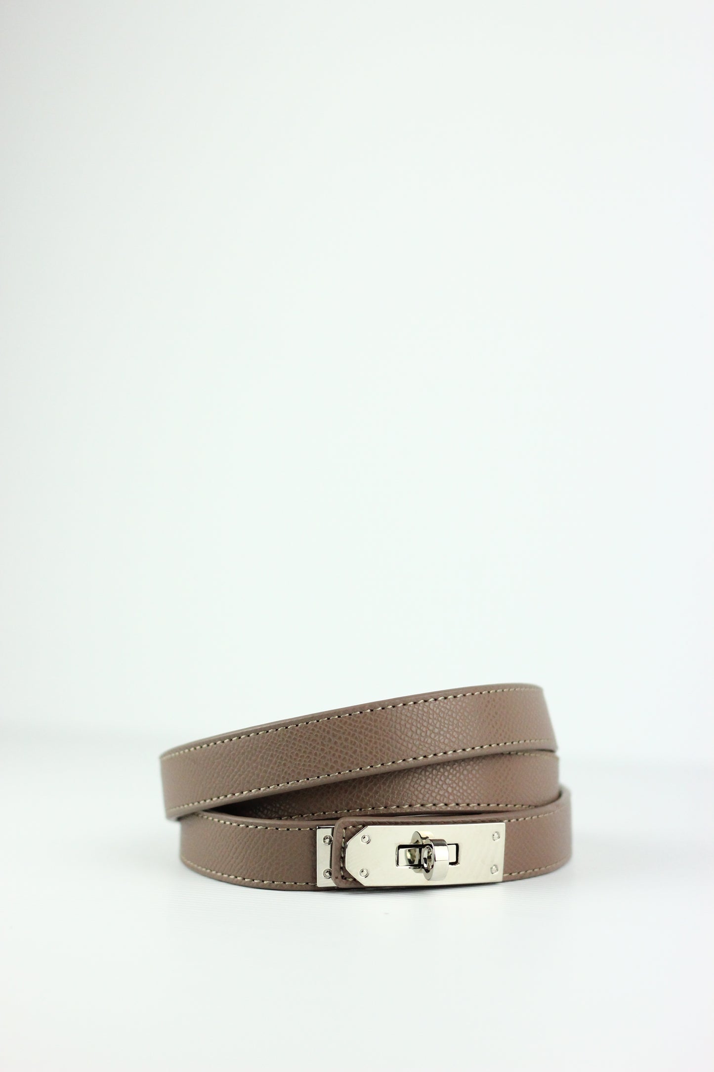 Lanna Belt in Genuine Leather. Khaki