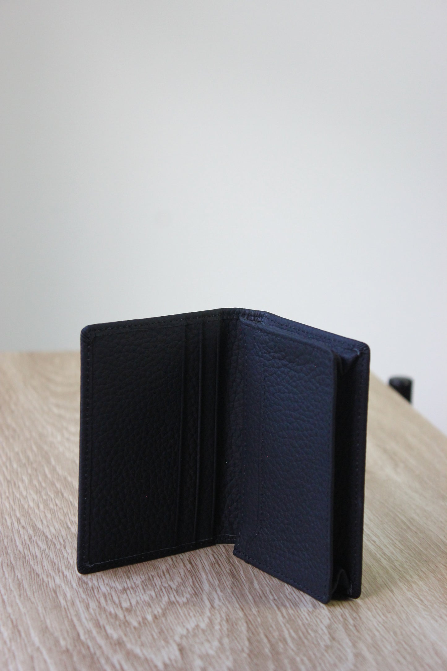 Fatima Cardholder in Genuine Leather