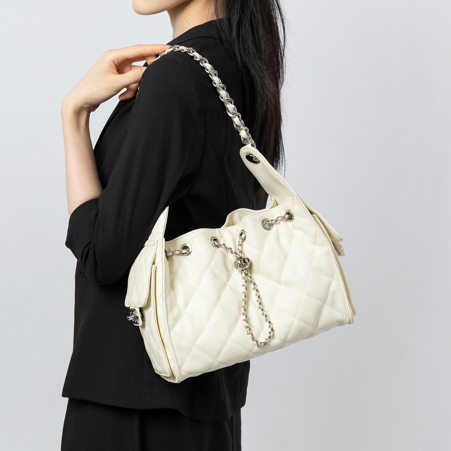 Abigail Bag in Genuine Leather, 25cm