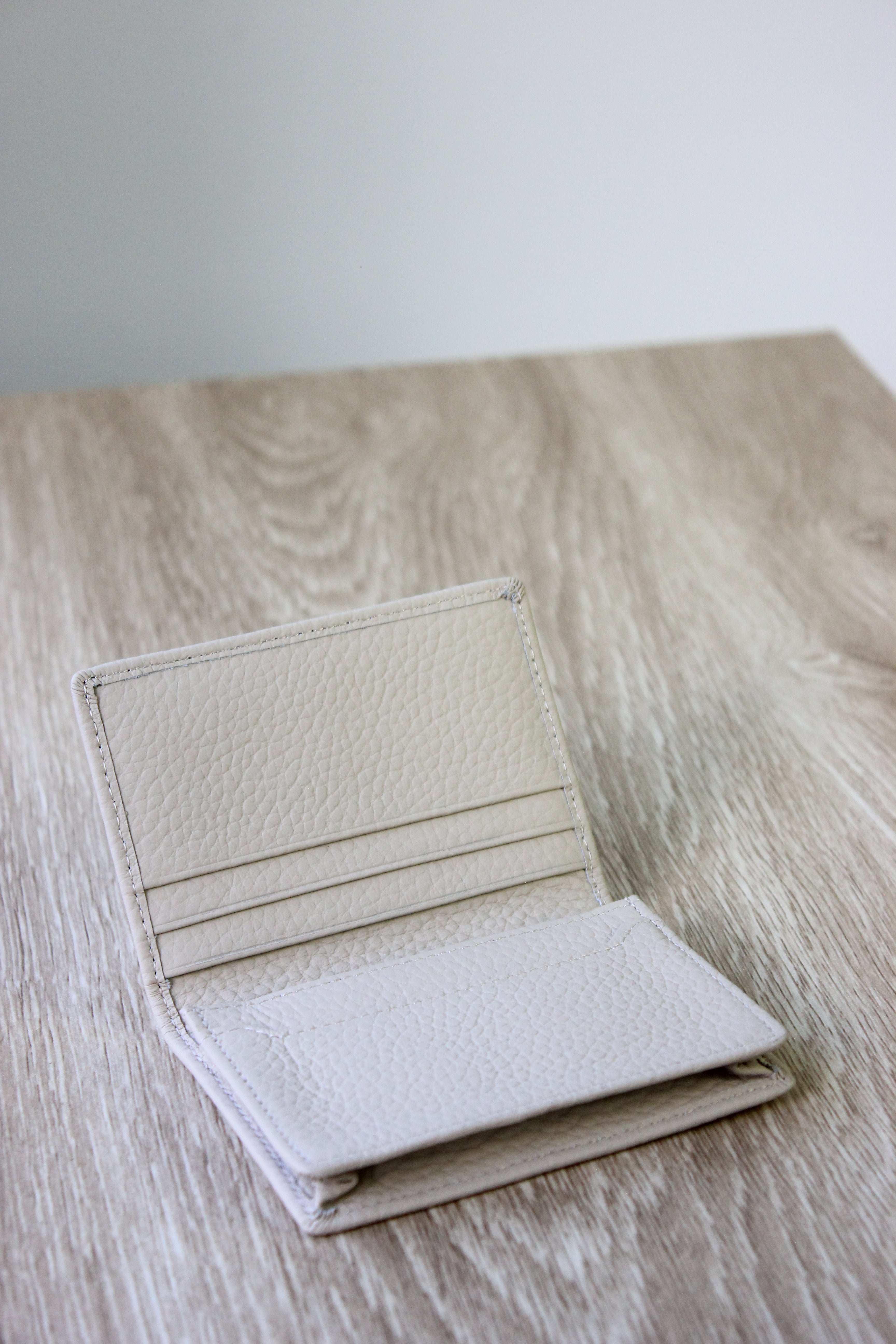 Fatima Cardholder in Genuine Leather