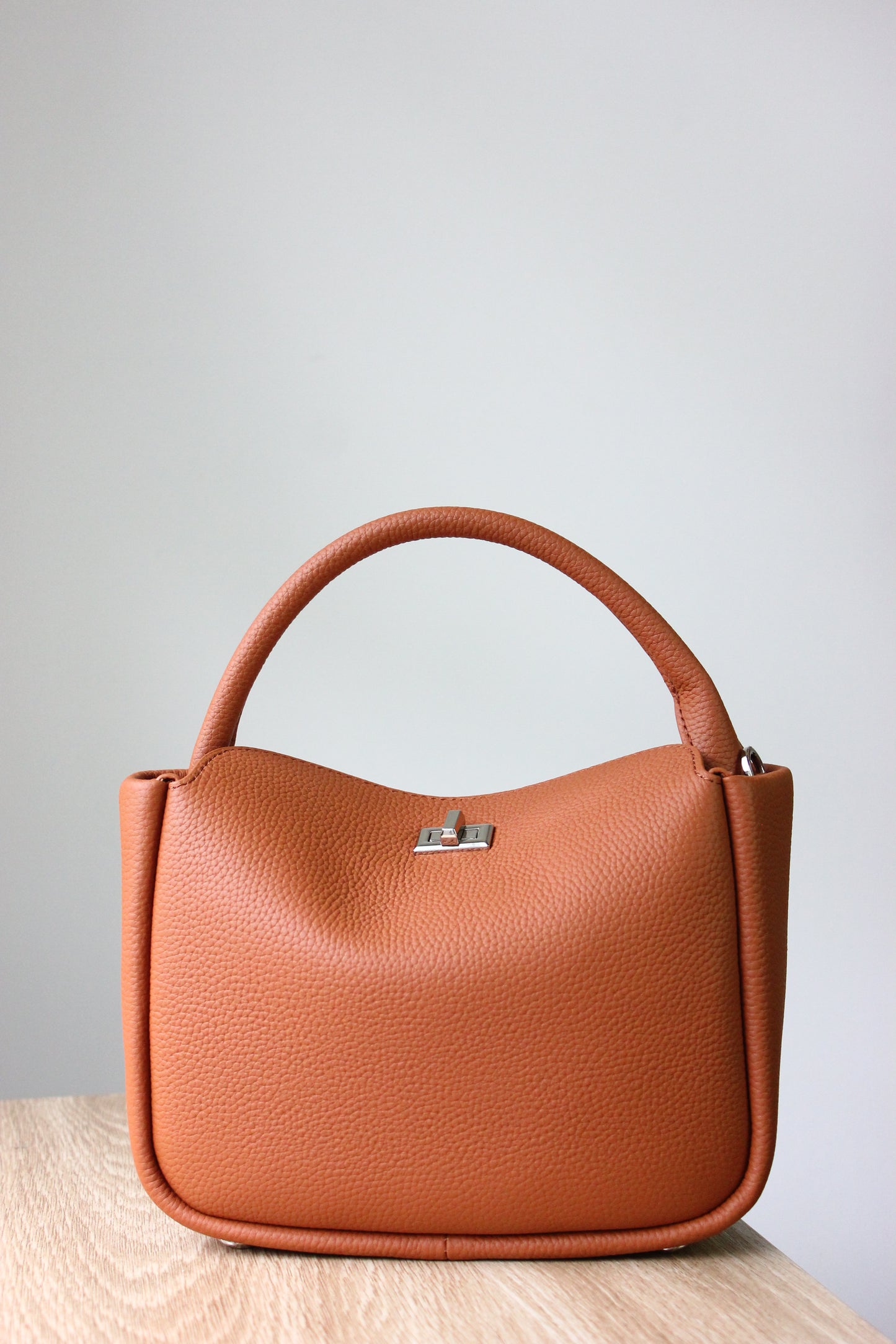 Holly Genuine Leather Bag in Tan