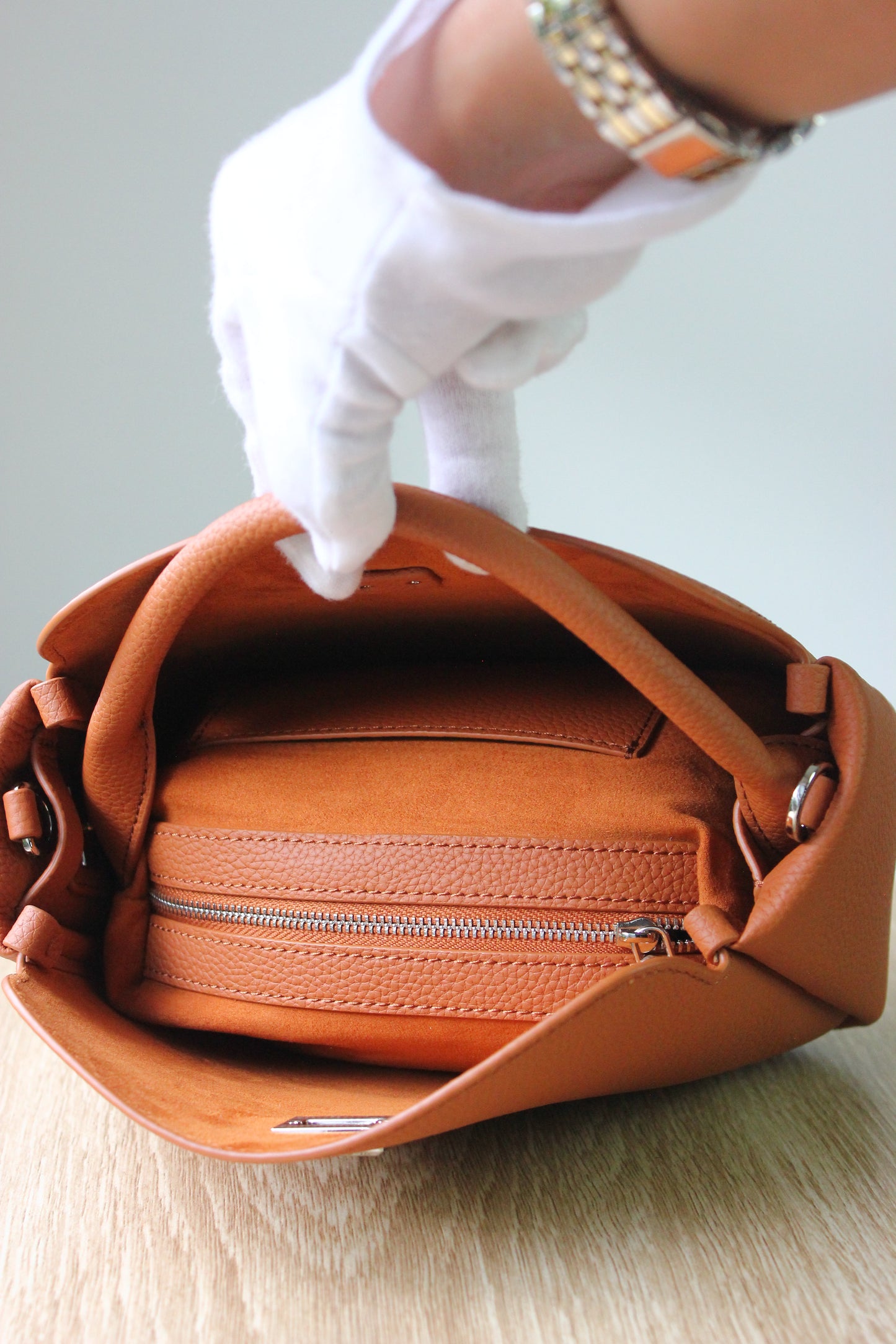 Holly Genuine Leather Bag in Tan
