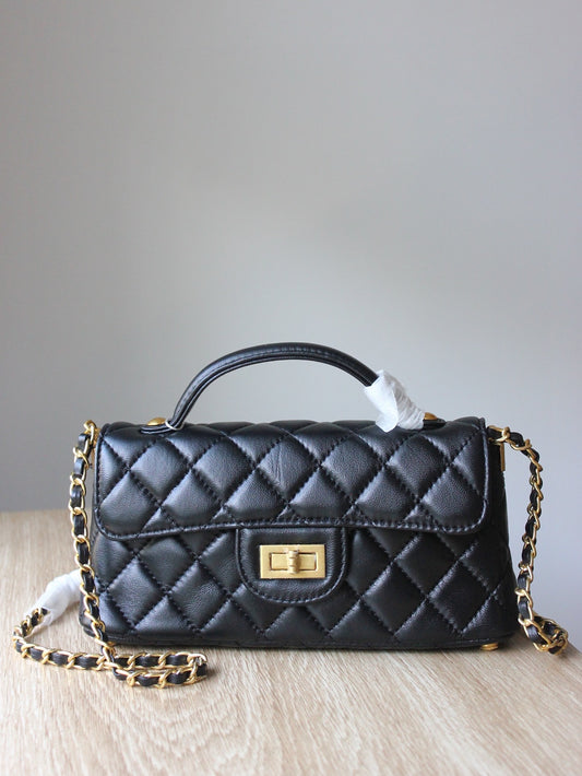 Kat Bag in Genuine Leather