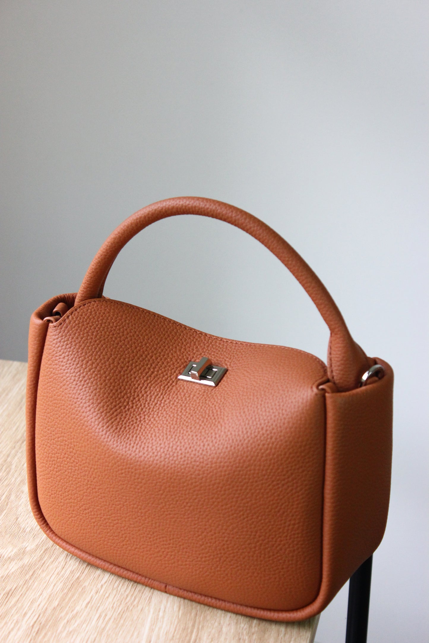 Holly Genuine Leather Bag in Tan