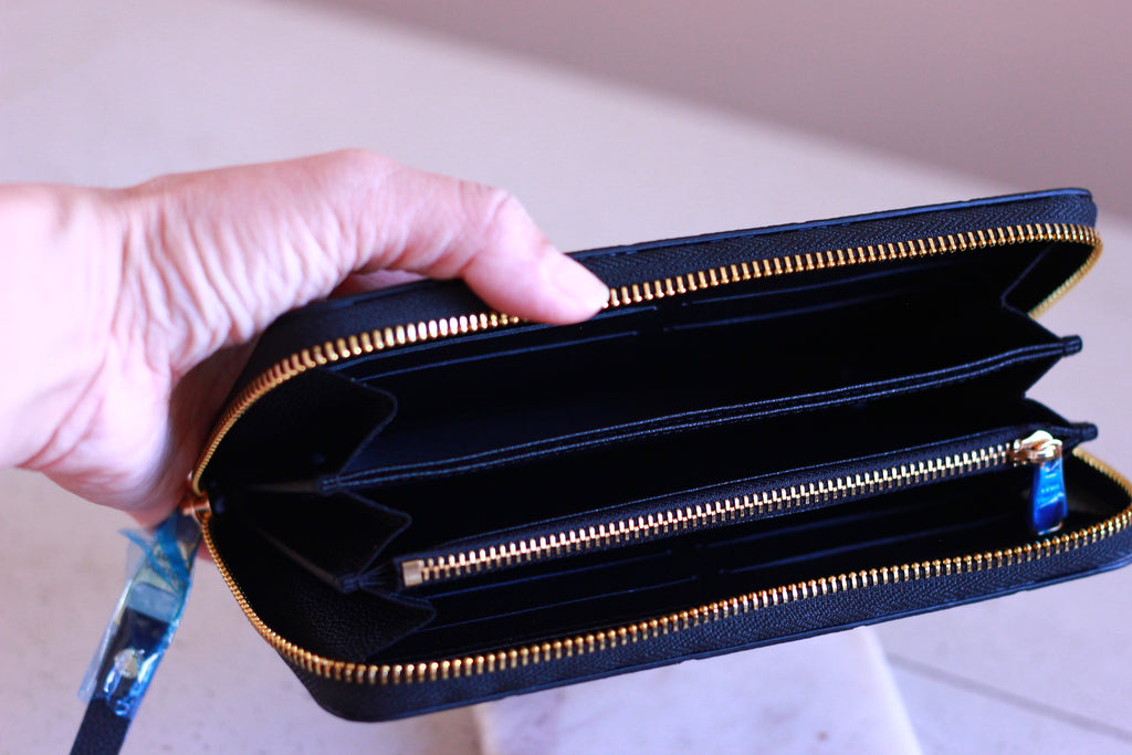 Long Wallet in All Black
