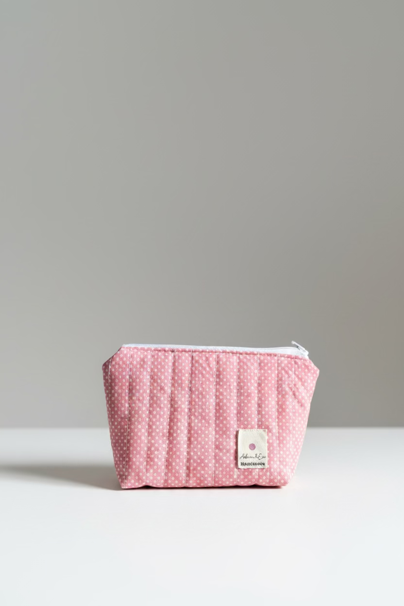 Small Zipped Quilted Pouch in Vintage Pink