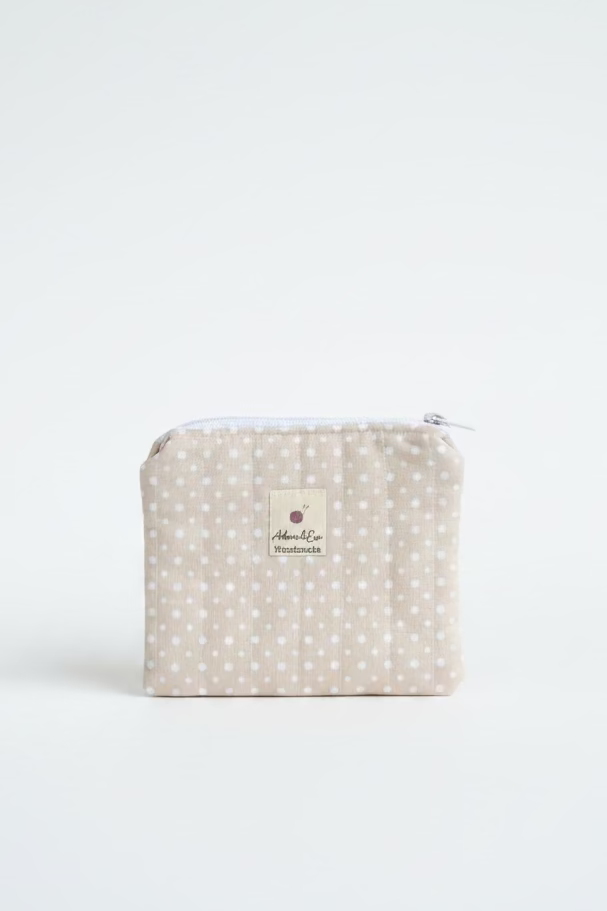 Small Quilted Wallet in Vintage White/Brown Polka
