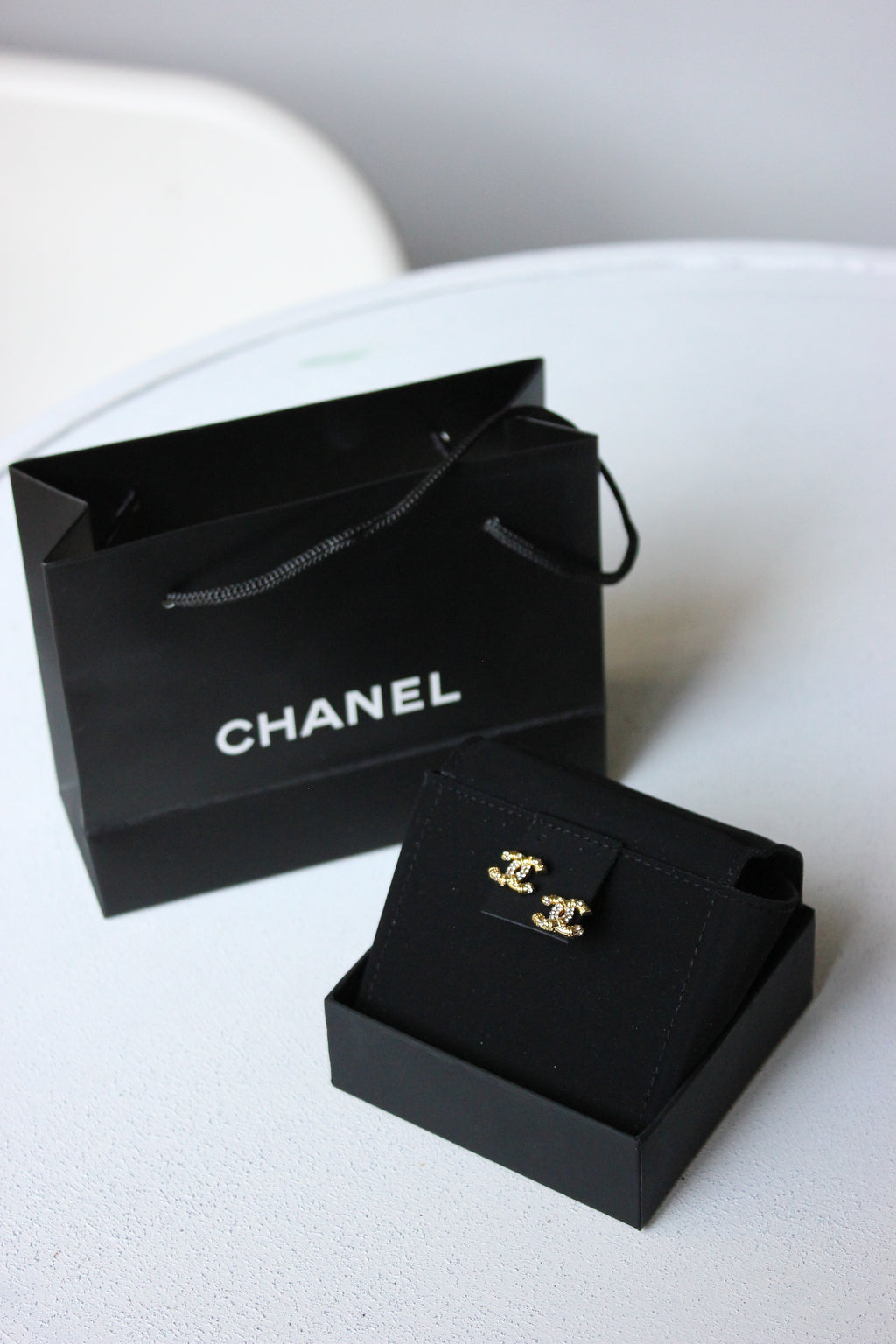 Classic CC Earrings in Gold Vermeil