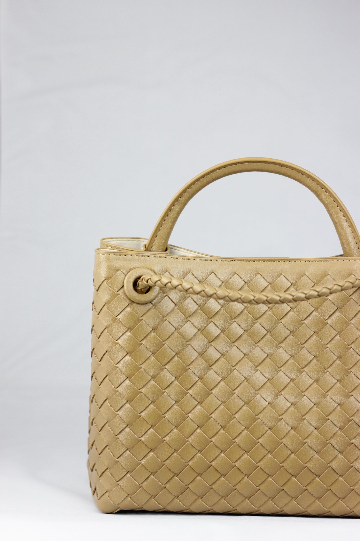 Astrid Bag in Khaki
