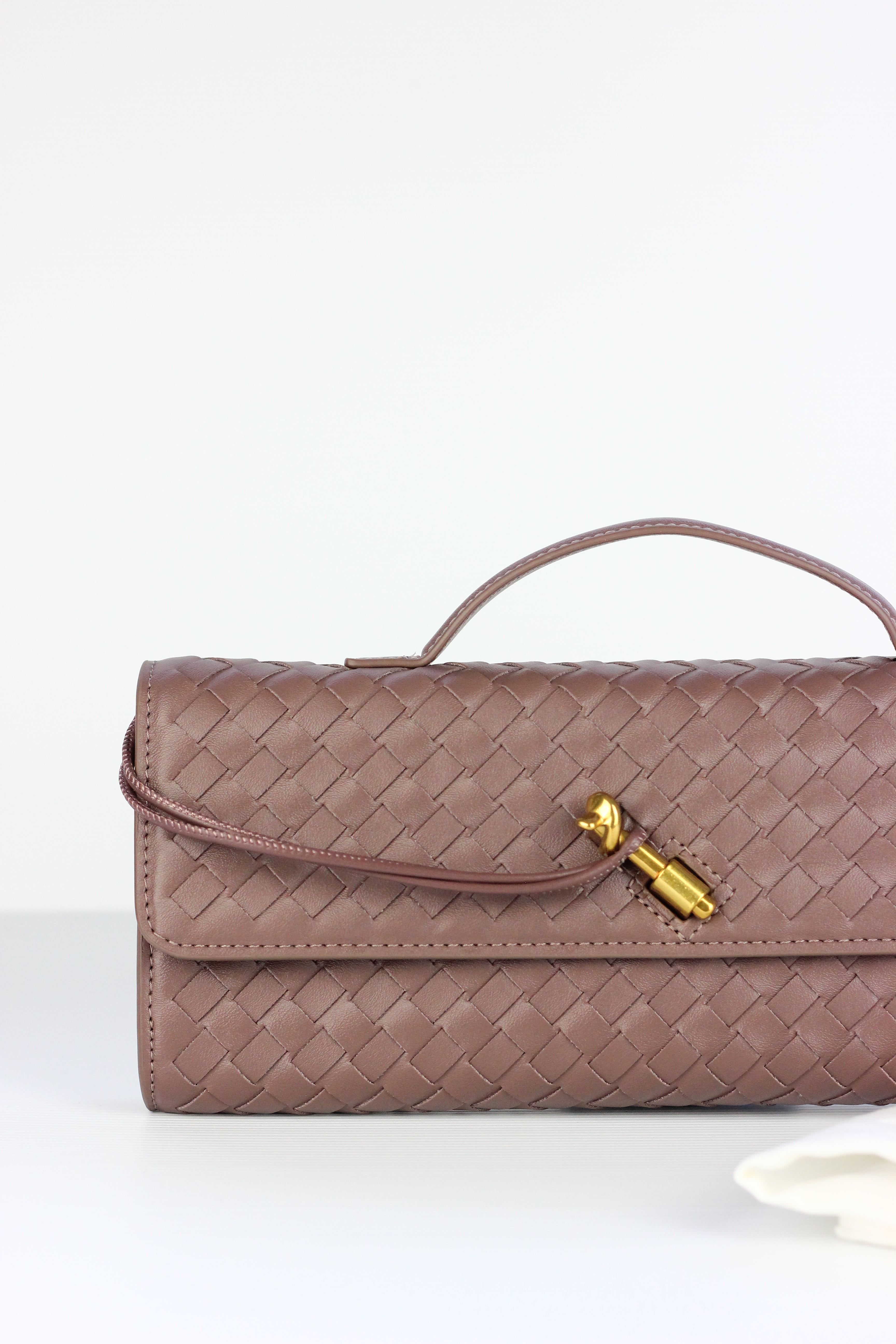 BEATRICE Weaved Clutch Bag in Greyish Brown