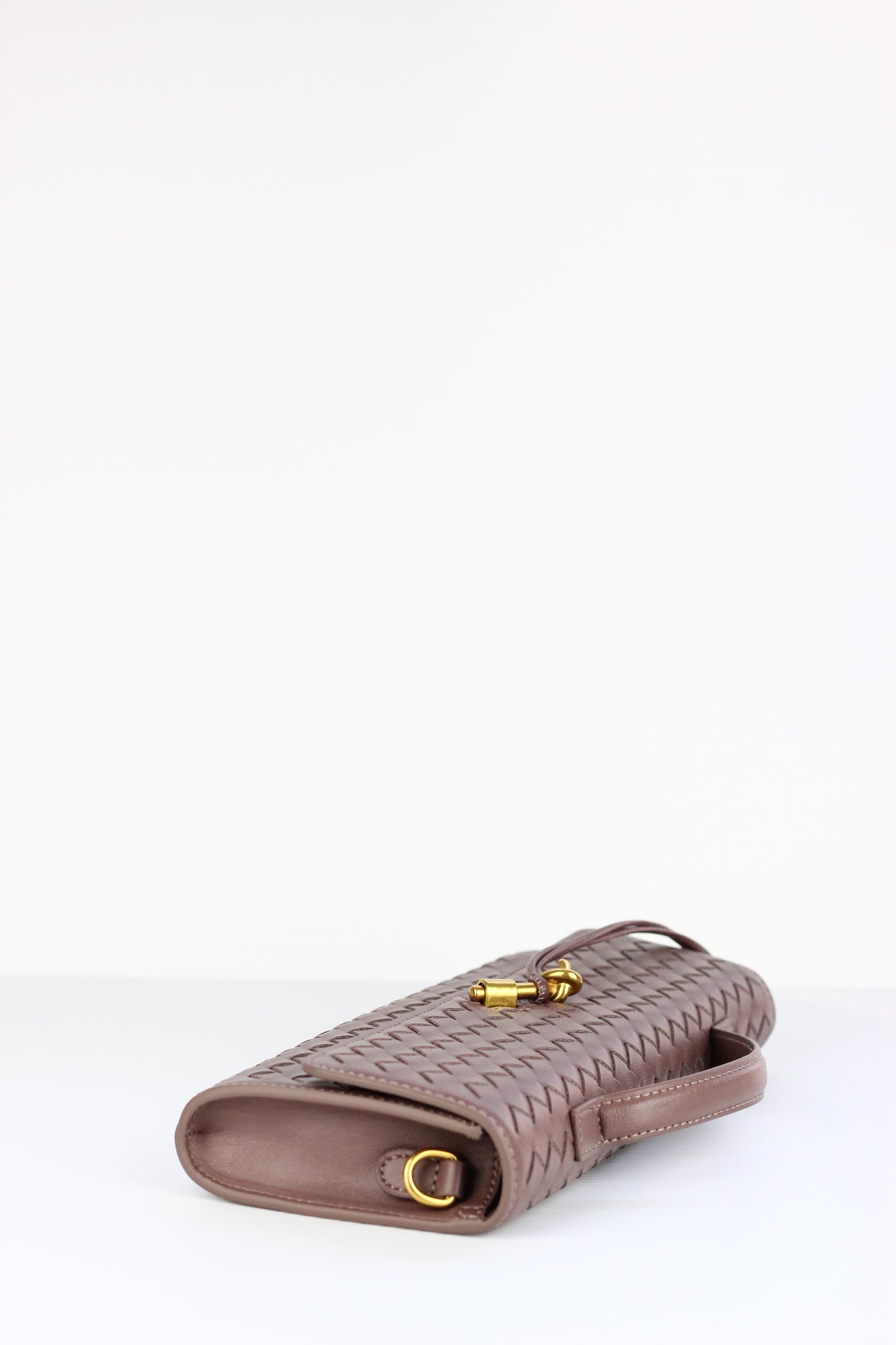 BEATRICE Weaved Clutch Bag in Greyish Brown