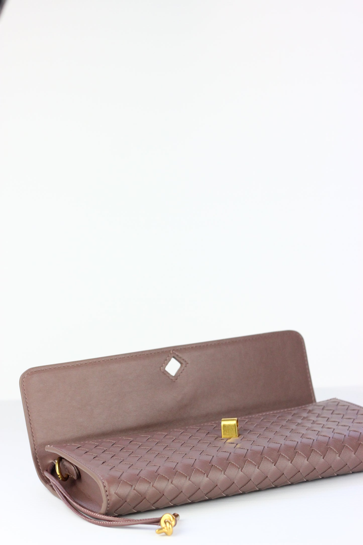BEATRICE Weaved Clutch Bag in Greyish Brown