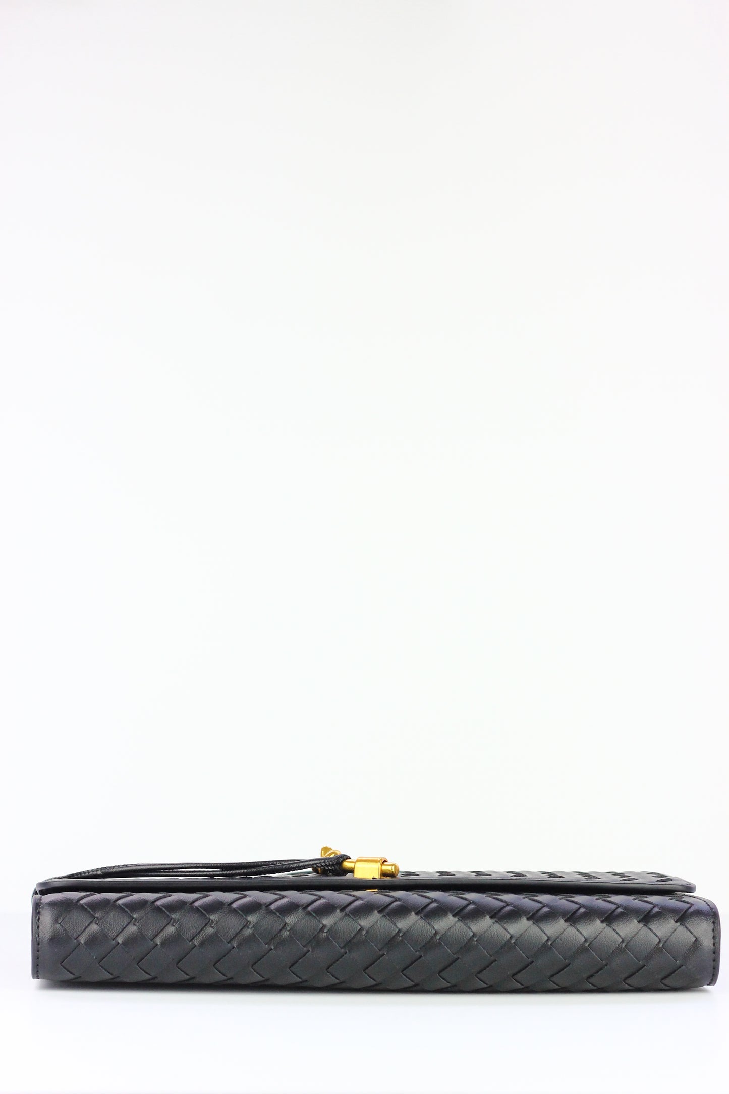 BEATRICE Weaved Clutch in Black