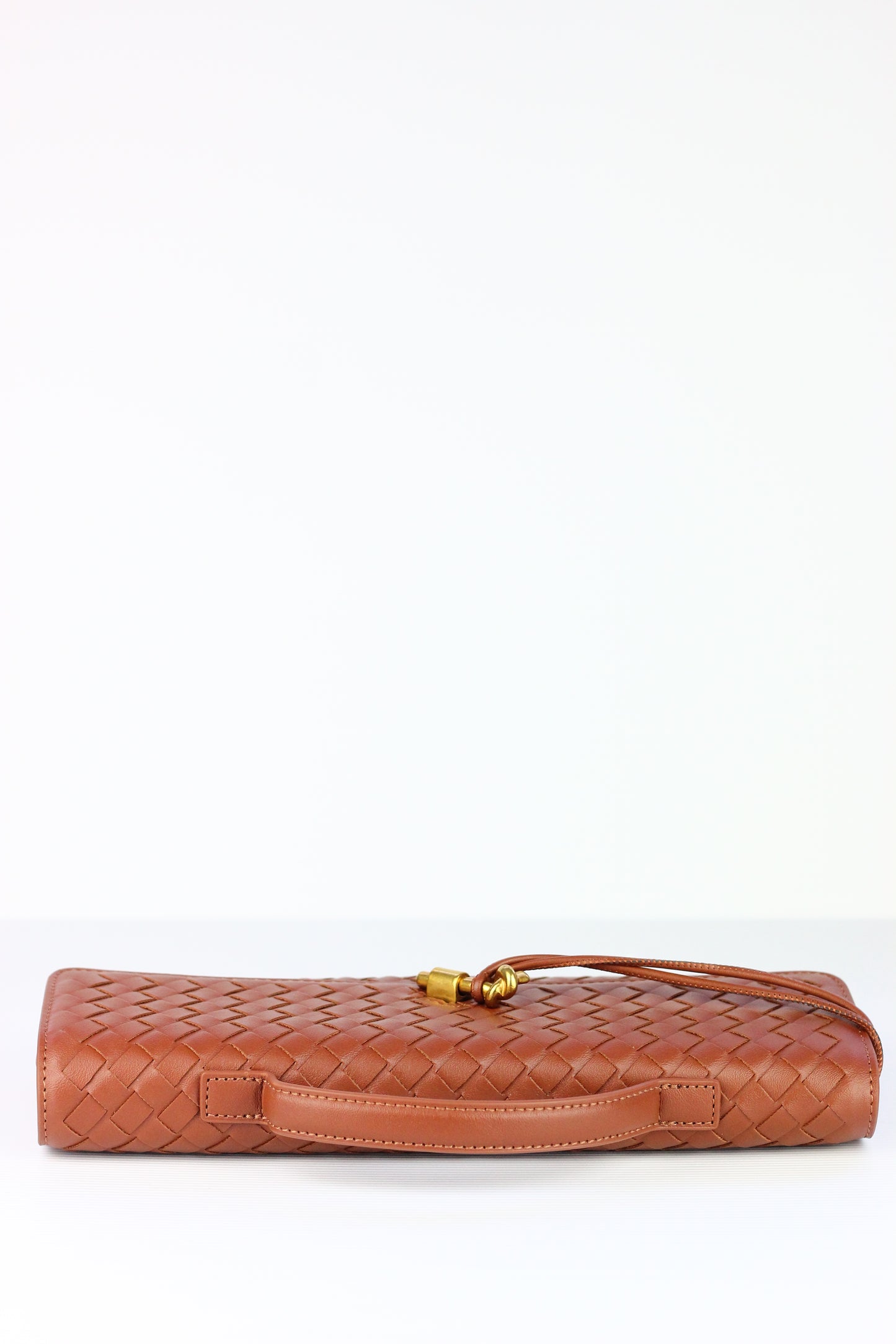 BEATRICE Weaved Clutch Bag in Brown