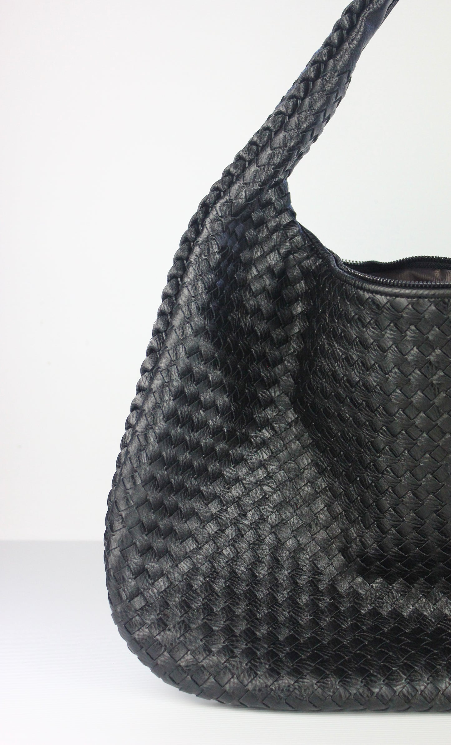 Hannah Weaved Hobo Bag in Black