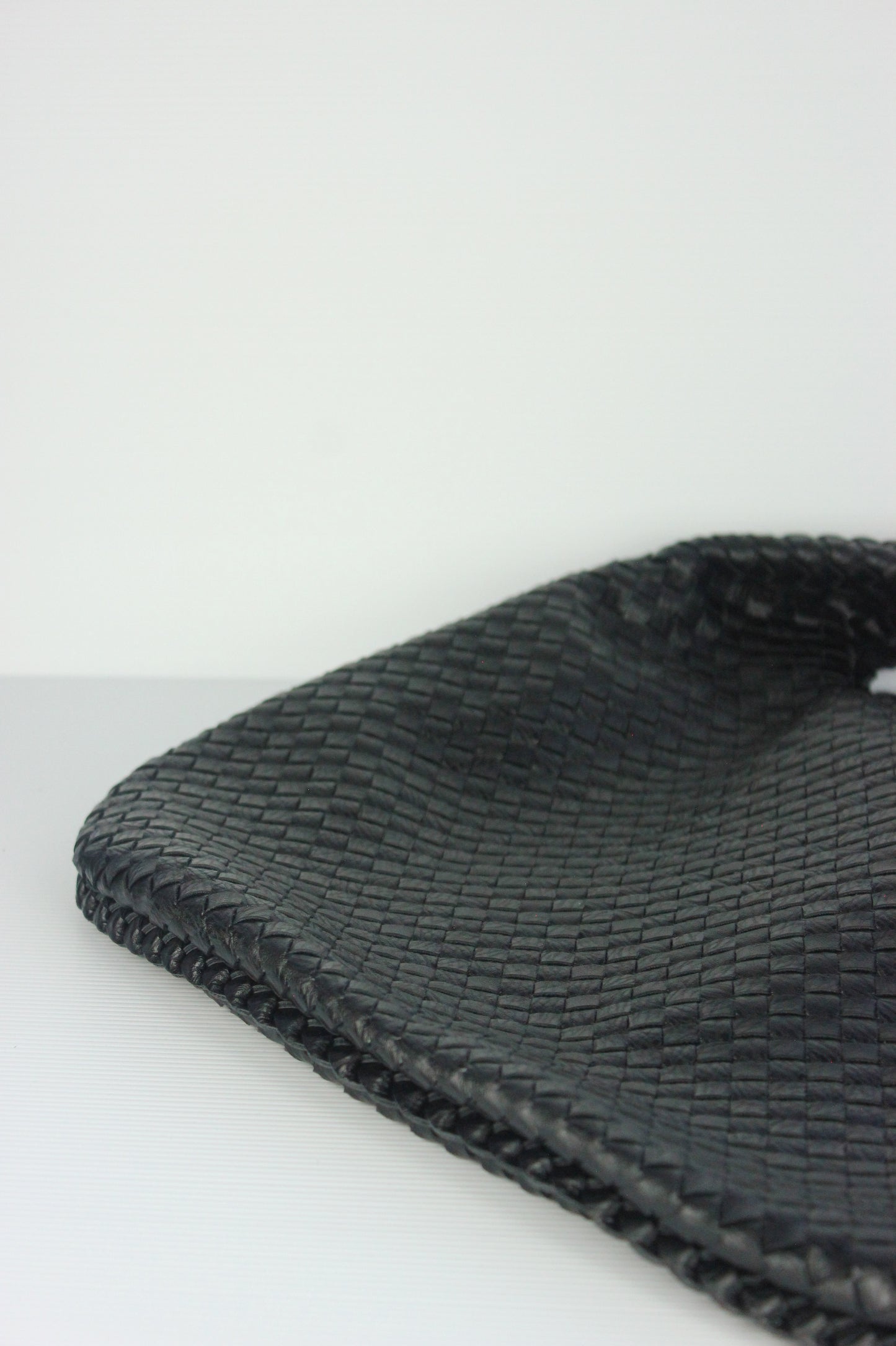 Hannah Weaved Hobo Bag in Black
