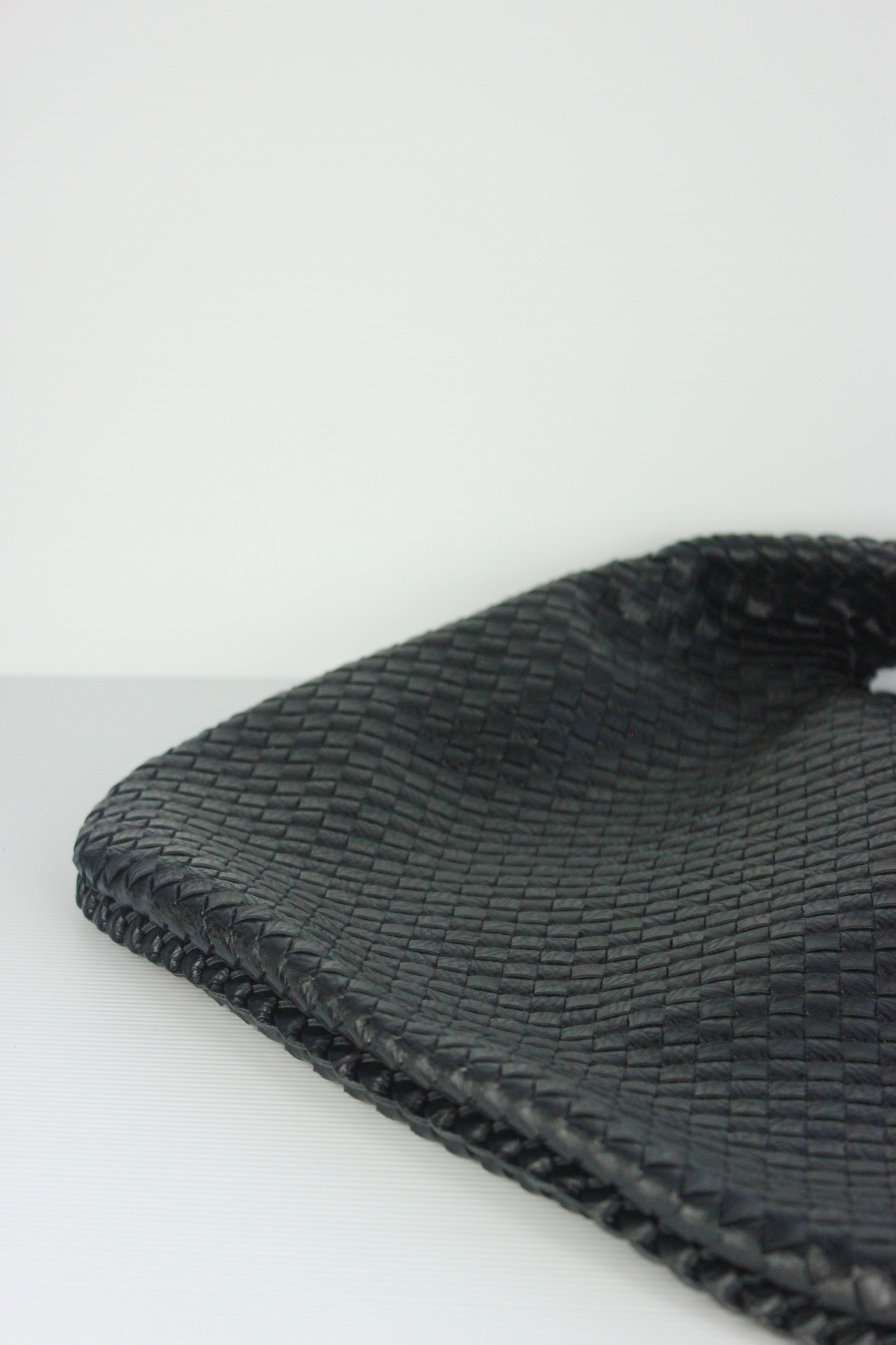 Hannah Weaved Hobo Bag in Black