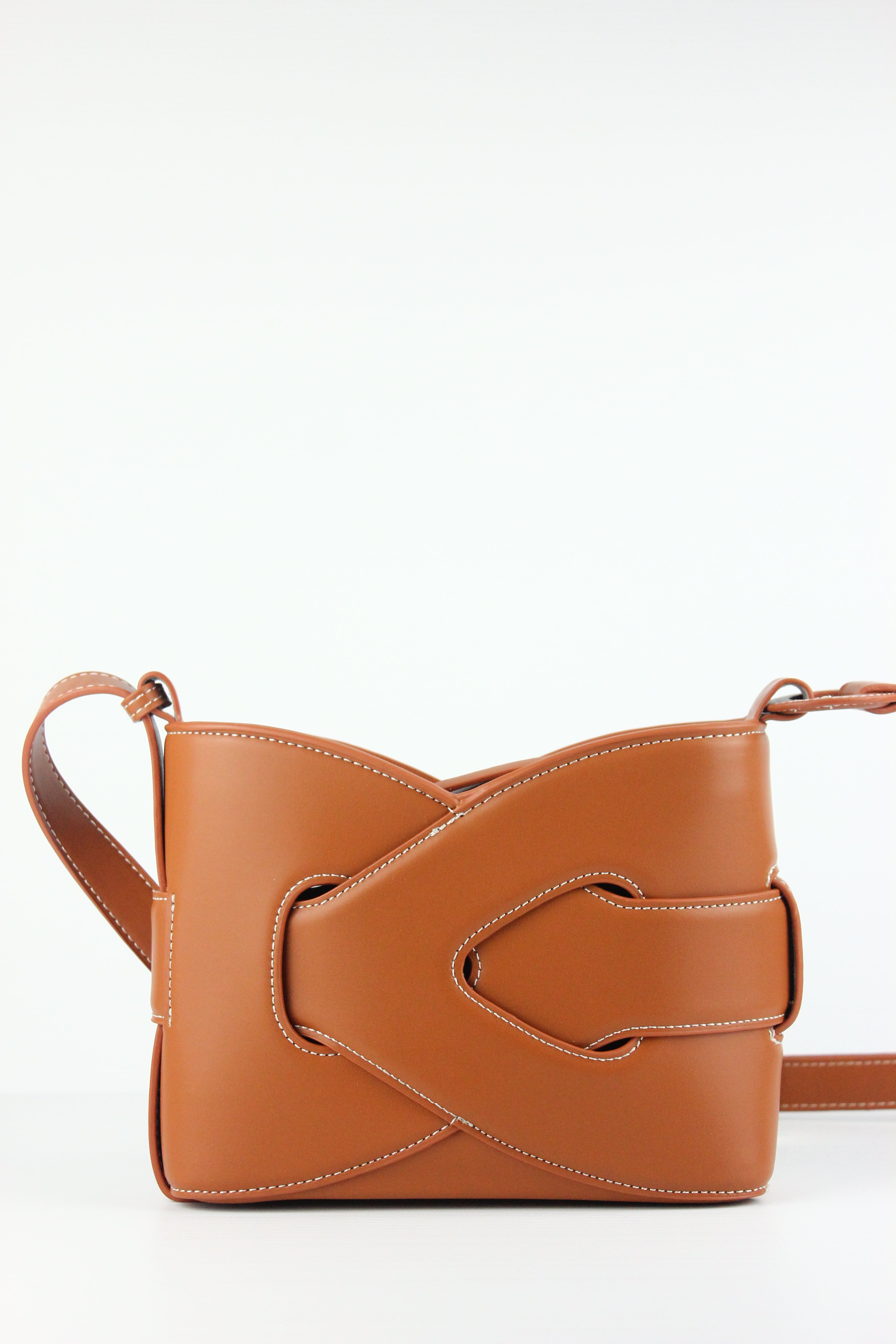 Maci Genuine Cowhide Leather Bucket Bag in Camel
