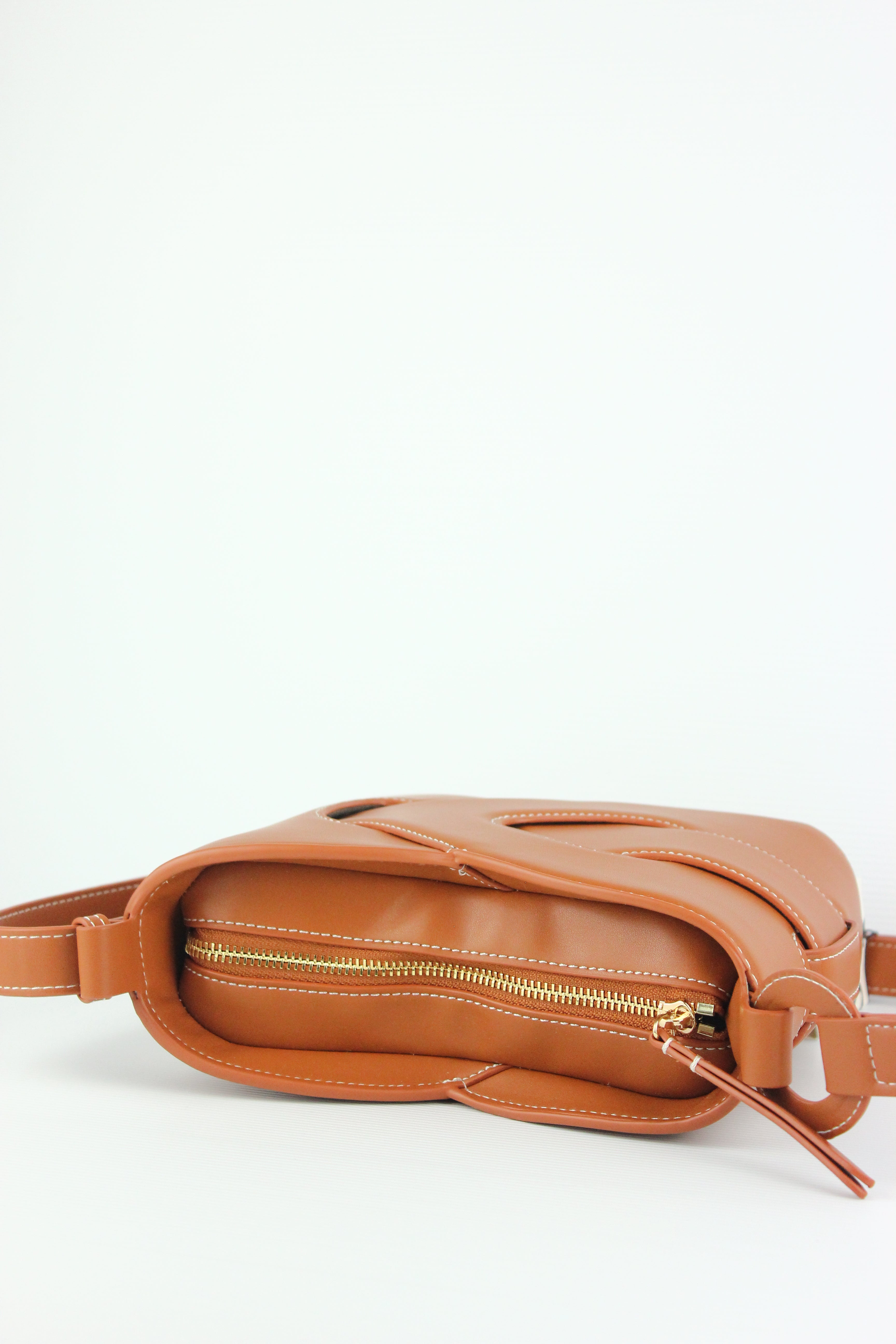 Maci Genuine Cowhide Leather Bucket Bag in Camel