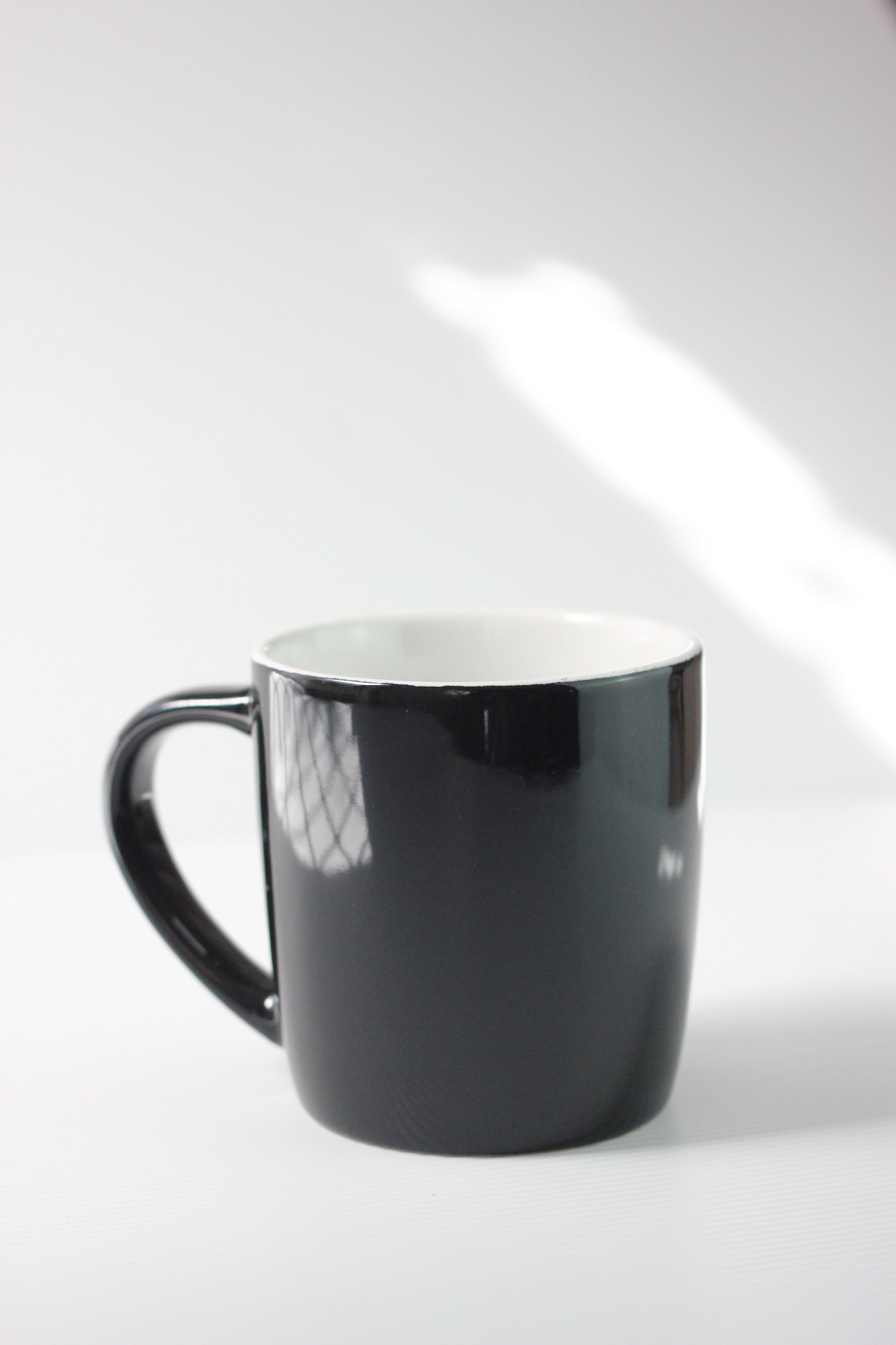 Personalised Mug Gift Set 350ML– Black/White