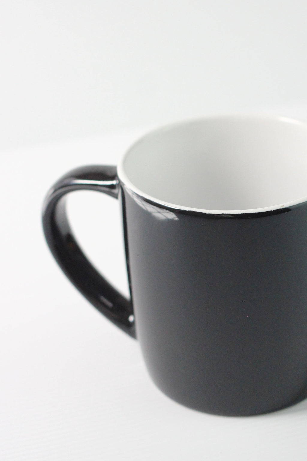 Personalised Mug Gift Set 350ML– Black/White