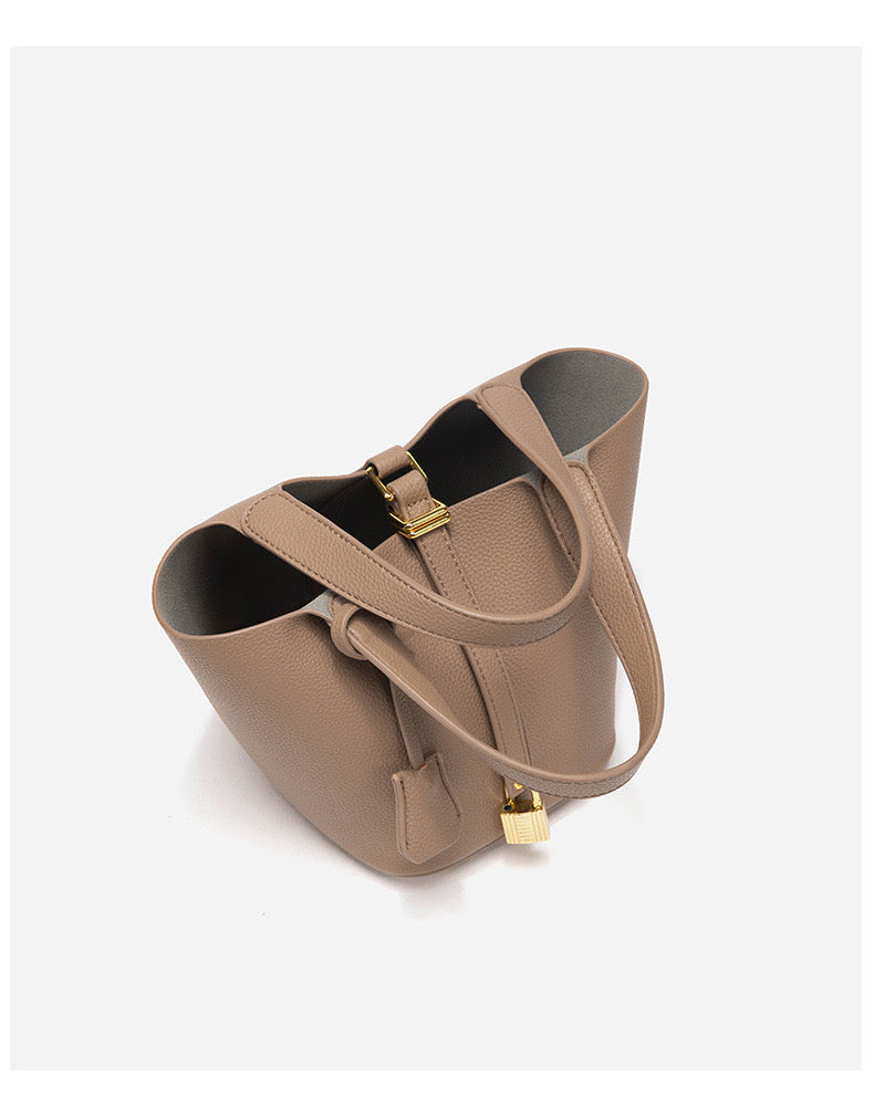 Gabrielle Bucket Bag in Elephant Grey