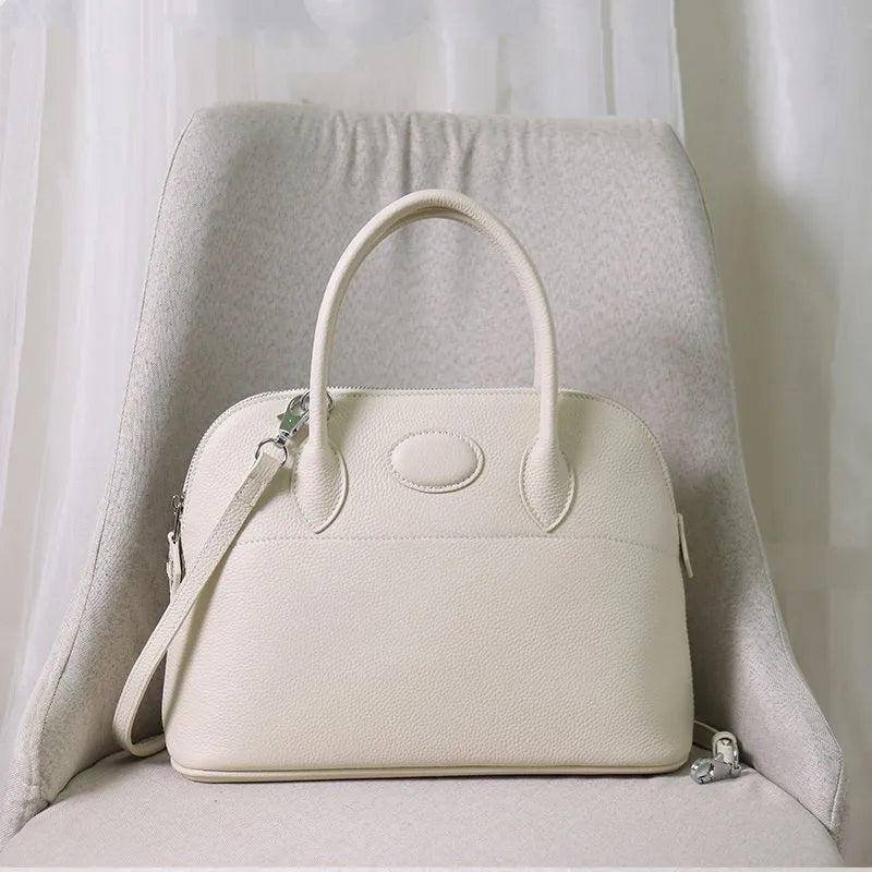 Valeri Bag in Genuine Leather, 27cm